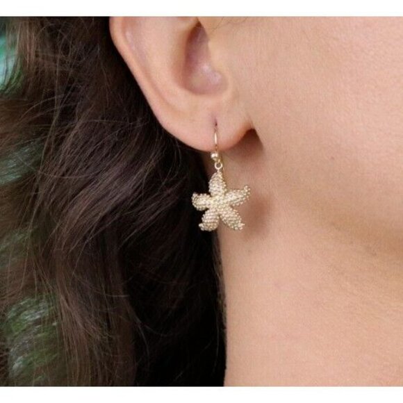 10k Yellow Gold Puffy Starfish Seashell Earrings Dangle Drop - Picture 2 of 7